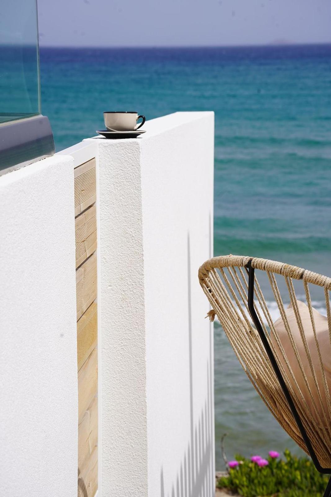 Pebble, An Idyllic Seaside Suite Kokkini Hani Екстер'єр фото