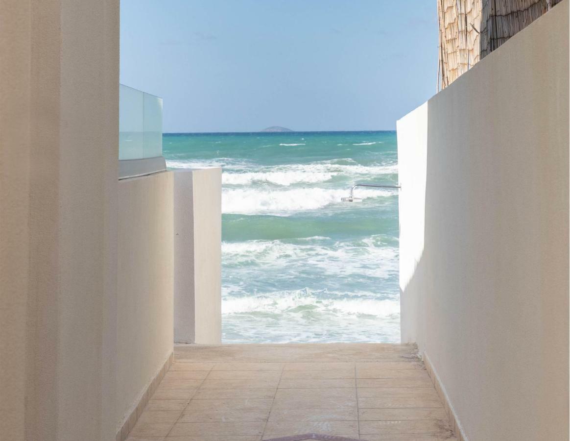 Pebble, An Idyllic Seaside Suite Kokkini Hani Екстер'єр фото